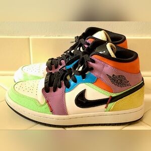 Jordan 1 Mid SE Multi-Color Women's Size 7